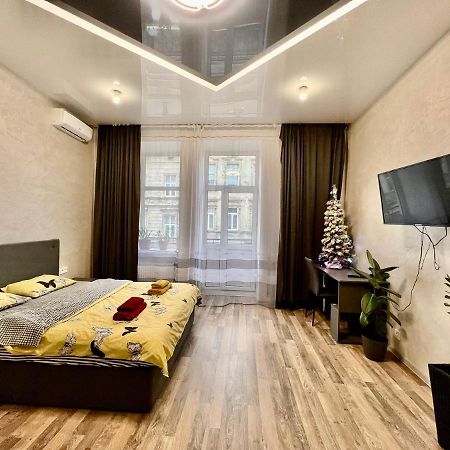 לבוב Kulisha 2Bedroom Apartment Near Opera House With Balcony מראה חיצוני תמונה